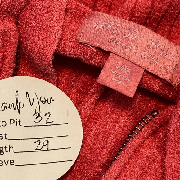 Barefoot Dreams Relaxed Oversized Short Sleeved Ribbed Hoodie - Picture 10 of 10